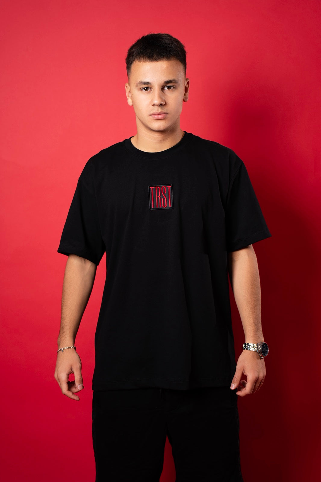 NEWSPAPER TEE