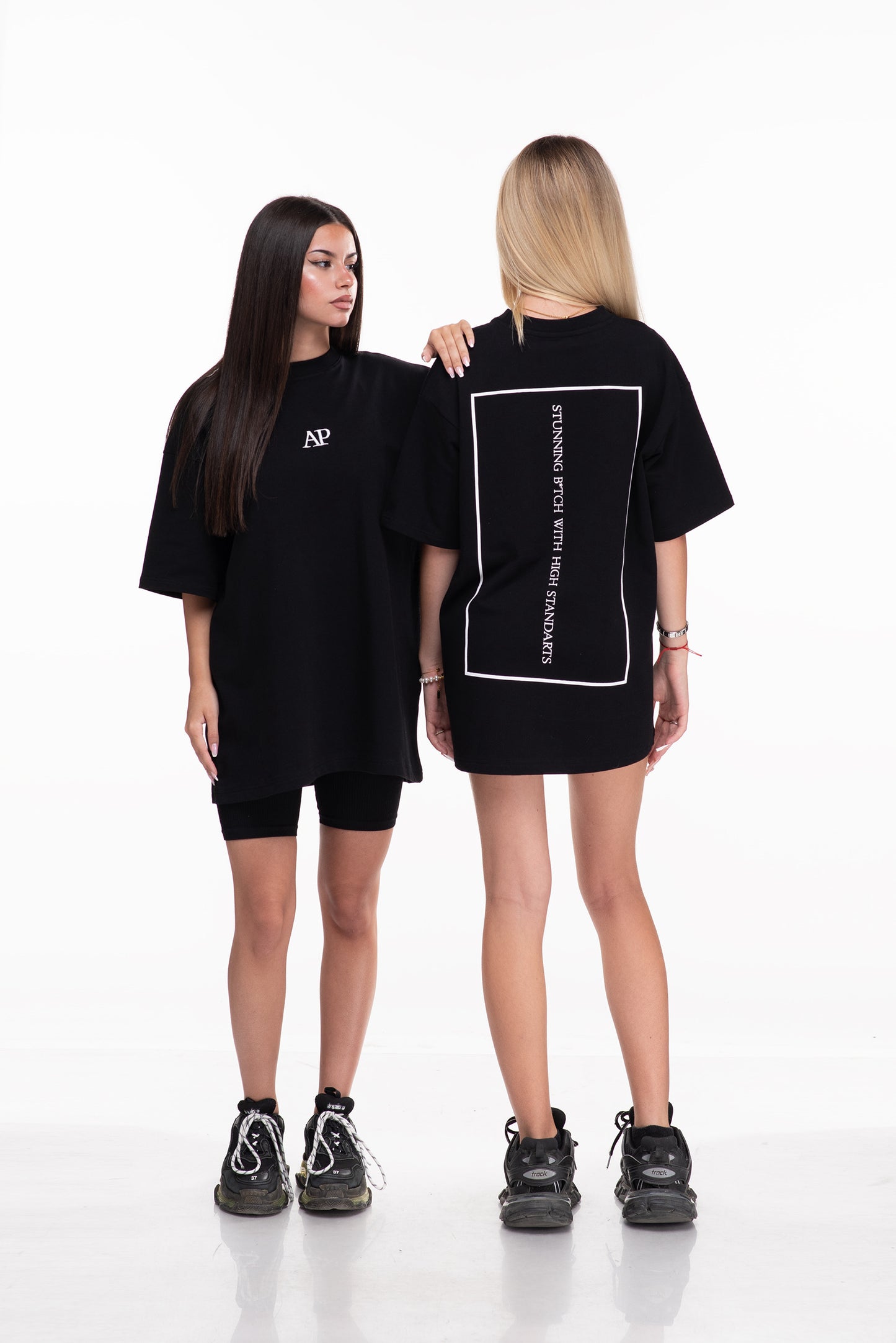 AP BLACK T-SHIRT