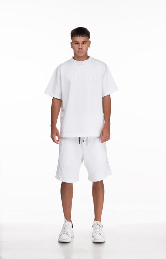 ESSENTIALS WHITE TEE